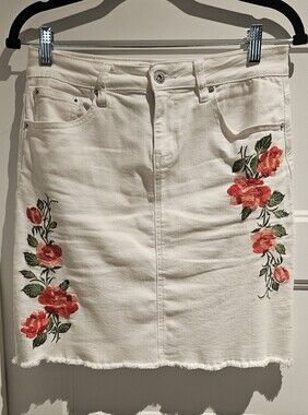 Earl Jeans White Denim Mini Skirt with Red Floral Embroidery